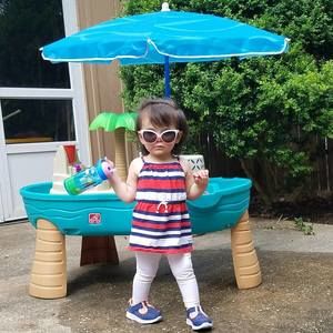 Meet your Posher, Crystal